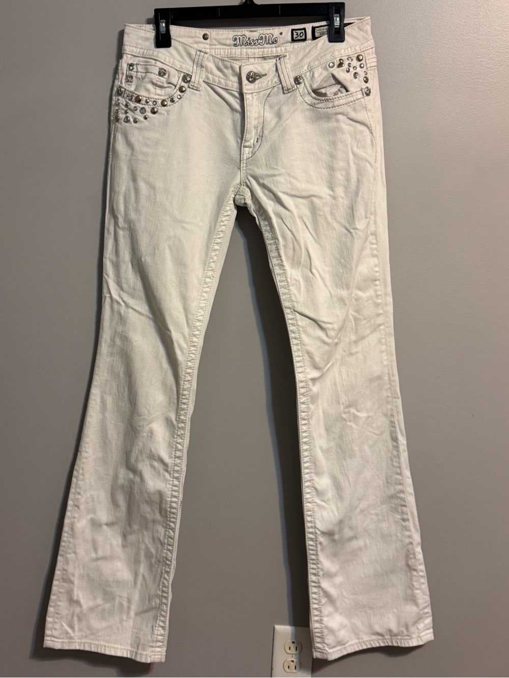 Miss Me White Studded Rhinestone Bootcut Jeans Women’s Size 30 Y2K